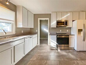 6313 France Ave S in Edina, MN - Building Photo - Building Photo