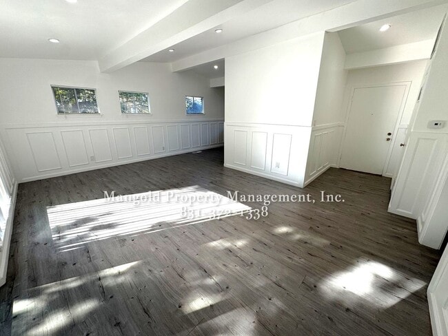 635 Dennett St in Pacific Grove, CA - Building Photo - Building Photo