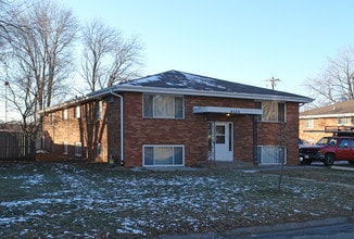 4546 Tyler St NE in Minneapolis, MN - Building Photo - Building Photo