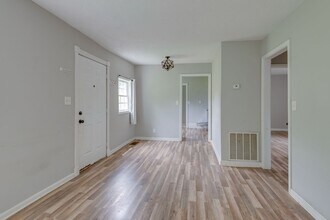 516 Waycross Dr in Nashville, TN - Building Photo - Building Photo