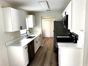 427 Lake Daisy Dr in Winter Haven, FL - Building Photo - Building Photo
