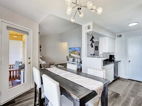 2351 NW 33rd St in Oakland Park, FL - Building Photo - Building Photo