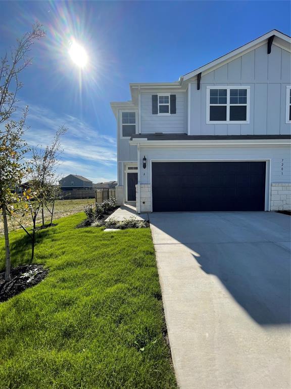 7201 Grenadine Bloom Bnd