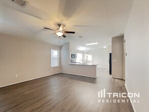 7317 Dungarees Wy in Austin, TX - Building Photo - Building Photo