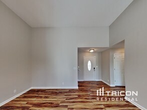 1723 Ridge Runner Ct in Clarksville, TN - Foto de edificio - Building Photo