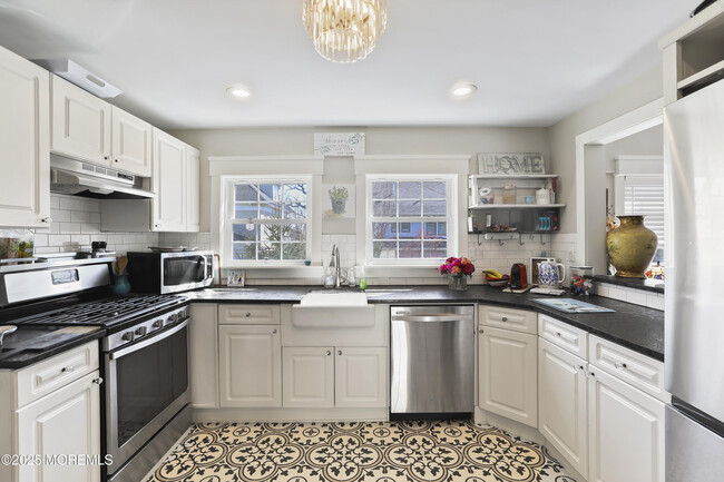 property at 616 3rd Ave
