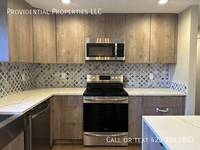 10521 NE 139th St in Kirkland, WA - Building Photo - Building Photo