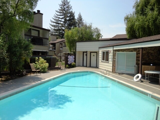 6250 Havenside Dr, Unit 5 in Sacramento, CA - Building Photo