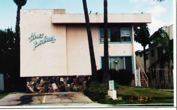 Three Palms in San Diego, CA - Building Photo - Building Photo