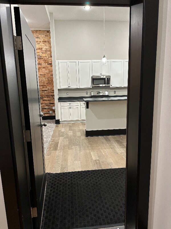 430-432 Main St, Unit 432 Main Apt 3 in Marseilles, IL - Building Photo - Building Photo