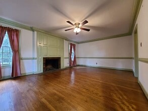 2302 Mountainbrook Dr in Richmond, VA - Building Photo - Building Photo