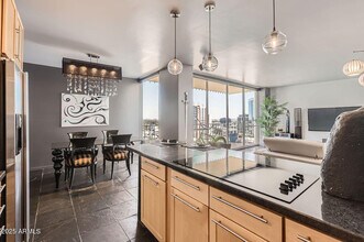 207 W Clarendon Ave in Phoenix, AZ - Building Photo - Building Photo