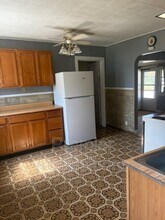 220 Picker Ave in Wood River, IL - Building Photo - Building Photo