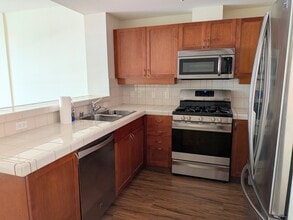 1240 India St, Unit 522 in San Diego, CA - Building Photo - Building Photo