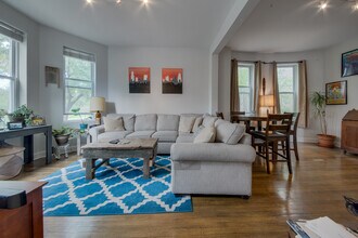 1245 N California Ave in Chicago, IL - Building Photo - Building Photo