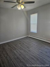 638 Elm St in New Haven, CT - Building Photo - Building Photo