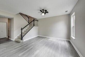 2546 Capitol Ave in Aurora, IL - Building Photo - Building Photo