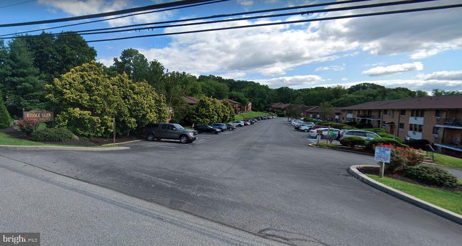 1016 W Baltimore Pike in Media, PA - Building Photo
