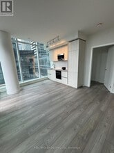 110 Broadway Ave in Toronto, ON - Building Photo - Building Photo