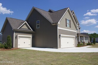 368 Wheatfield Way in Whispering Pines, NC - Building Photo - Building Photo