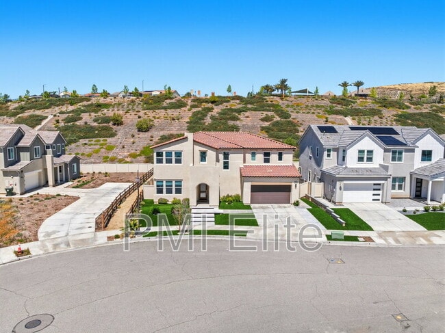 28657 Windbreak Tr in Santa Clarita, CA - Building Photo - Building Photo