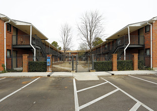 Christian Brothers University Apartments in Memphis, TN - Building Photo - Building Photo