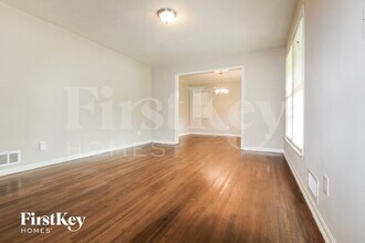 902 Morrow Rd in Forest Park, GA - Building Photo - Building Photo