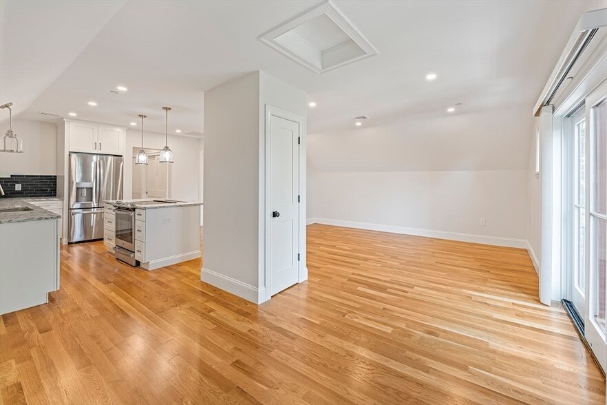48 Water St, Unit 3 in North Andover, MA - Building Photo