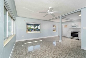 446 46th Ave in St Pete Beach, FL - Building Photo - Building Photo