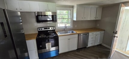 107 Hollingshead Ave in Milledgeville, GA - Building Photo - Building Photo