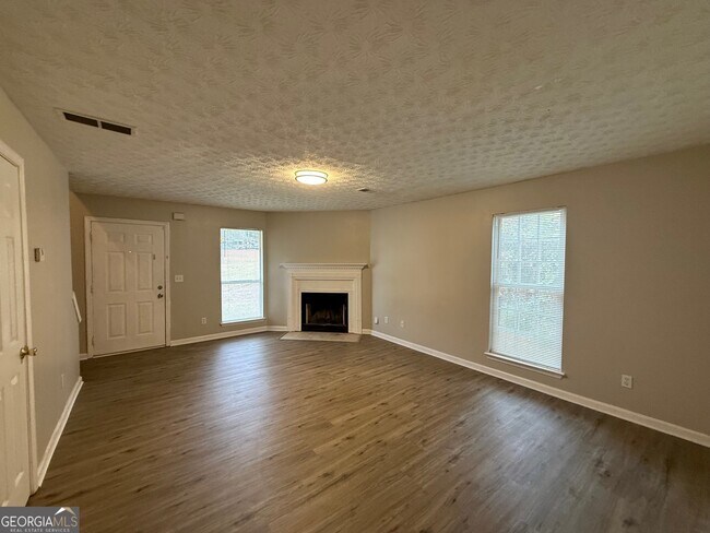 9118 Dorsey Rd in Riverdale, GA - Building Photo - Building Photo