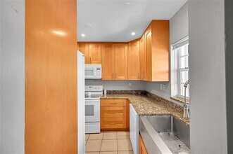 1400 NE 55th St in Fort Lauderdale, FL - Building Photo - Building Photo