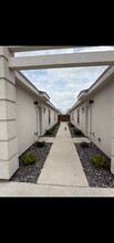 1408 Vani Dr, Unit 4 in Weslaco, TX - Building Photo - Building Photo