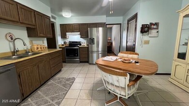 9714 W Terrace Ln in Sun City, AZ - Building Photo - Building Photo