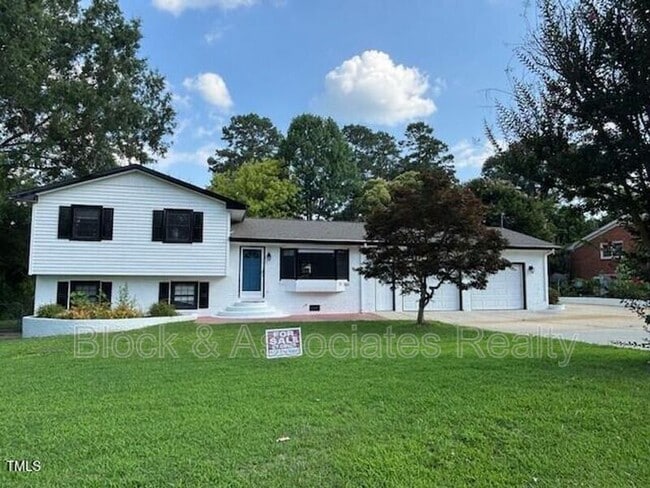 710 Wakeland Dr