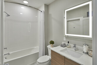 Billings Place Luxury Community in Royal Oak, MI - Building Photo - Interior Photo