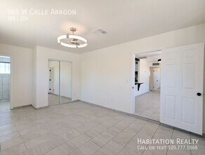 965 W Calle Aragon in Tucson, AZ - Building Photo - Building Photo
