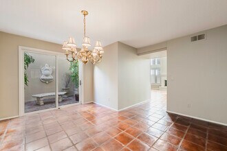 369 Avenida Granada in Long Beach, CA - Building Photo - Building Photo