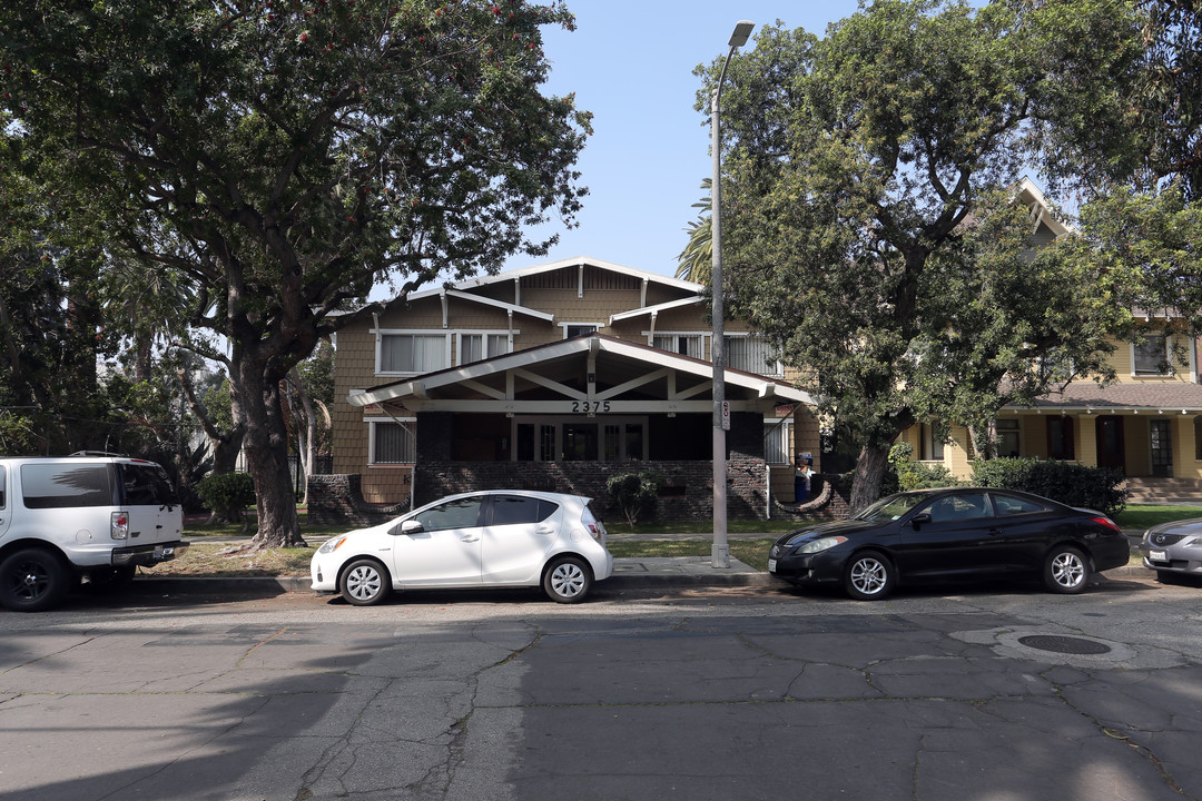 2375 Scarff St in Los Angeles, CA - Foto de edificio