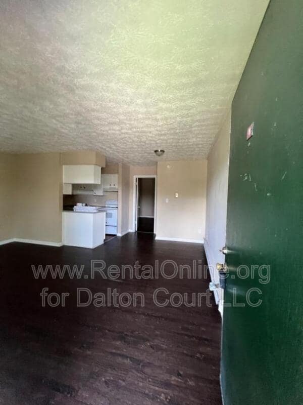 property at 1972 Cambridge Dr