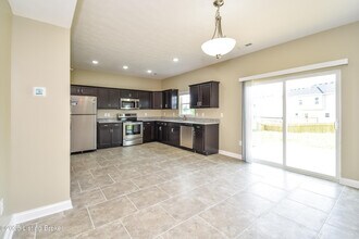 10620 Brook Chase Ct in Louisville, KY - Building Photo - Building Photo