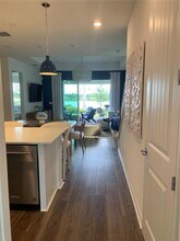 10299 Pk Ests Ave in Orlando, FL - Building Photo - Building Photo