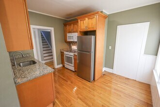 129 Draper St, Unit 1 in Boston, MA - Building Photo - Building Photo