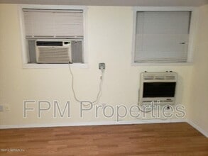 6348 Hyde Grove Ave in Jacksonville, FL - Building Photo - Building Photo