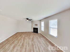 5337 Liberty Hall Cir in Winston-Salem, NC - Foto de edificio - Building Photo