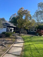 452 Riviera Dr in San Rafael, CA - Building Photo - Building Photo