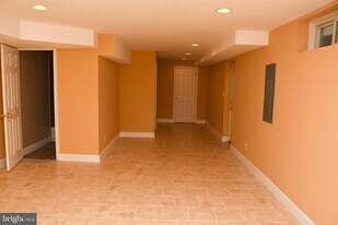 6371 Forest Ave in Elkridge, MD - Building Photo