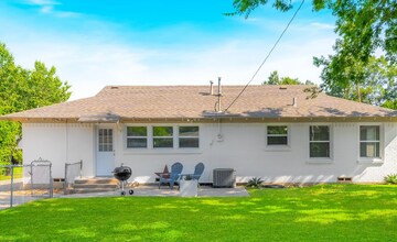 804 Haggard St in Plano, TX - Building Photo - Building Photo