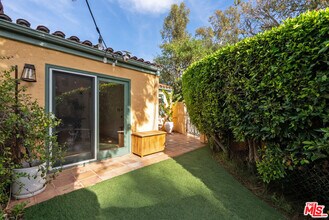 7445 Palo Vista Dr in Los Angeles, CA - Building Photo - Building Photo