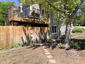 9318 W Coal Mine Ave in Littleton, CO - Building Photo